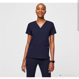 Figs Casma Three Pocket Scrub Top